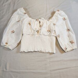 Kirious White Floral Embroidered Puff Sleeve 100% Cotton Cropped Women Blouse S